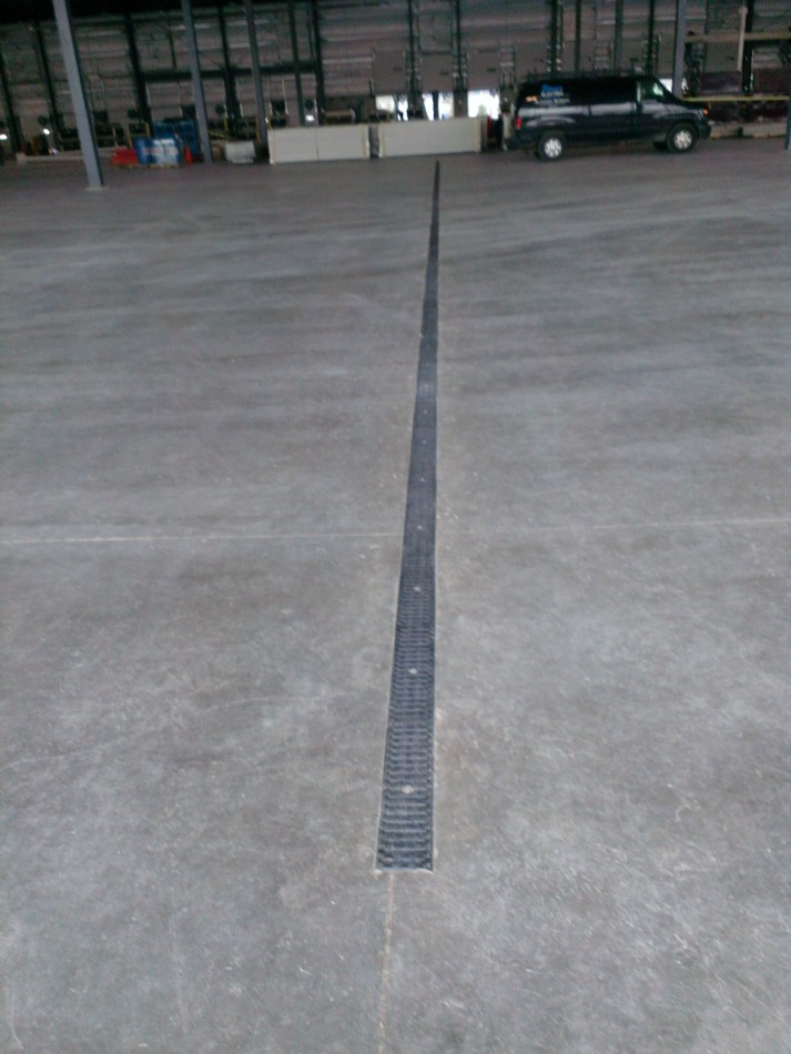 FedEx (Salem OR) - with 10' modules with a tongue and groove rigid interconnect, runs are level and straight.